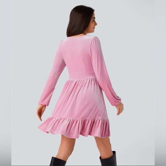 Halara Everyday Deep V Neck Ruffled Hem Velvet Mini Chill Dress size Medium - Picture 4 of 14